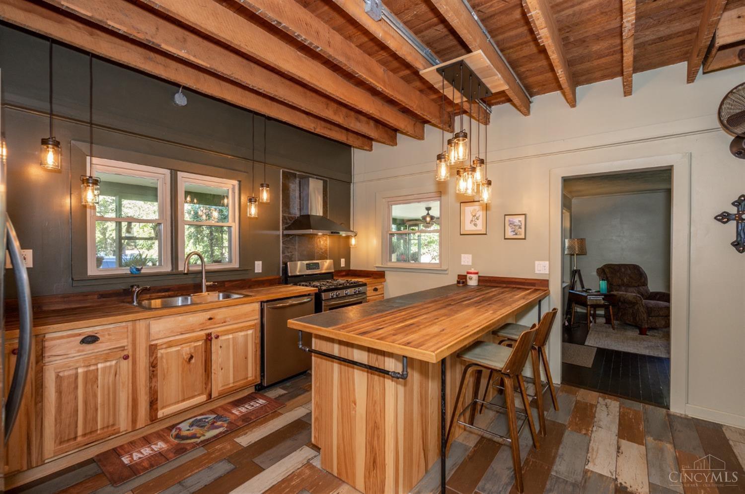 2229 Laurel Lindale Road