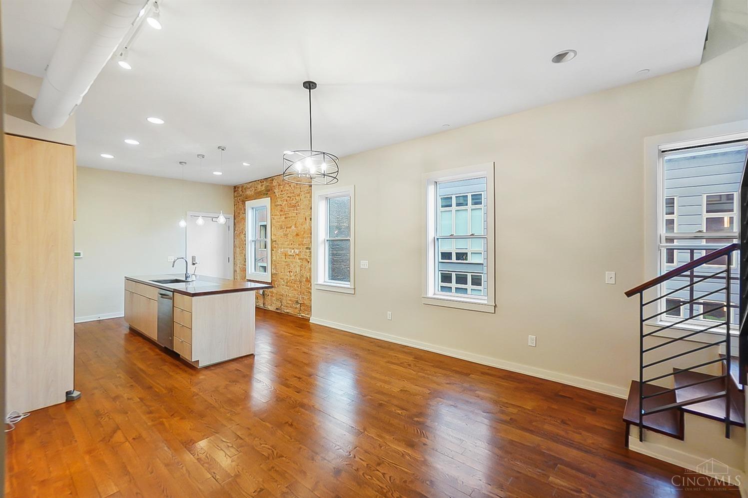 118 W Fifteenth Street 183