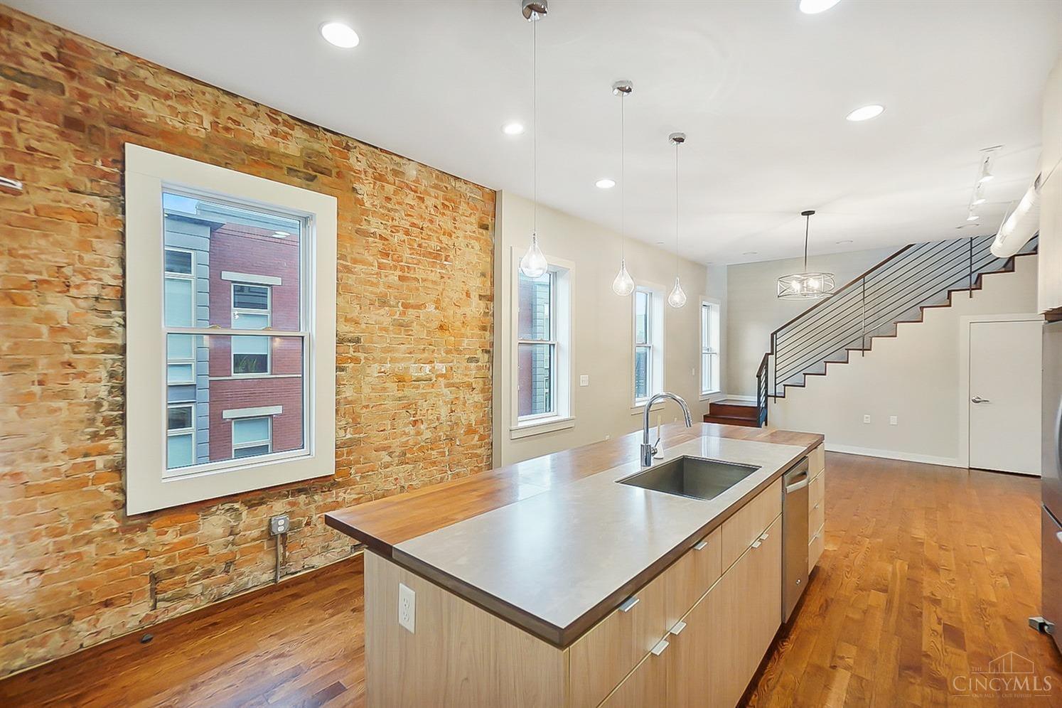 118 W Fifteenth Street 183