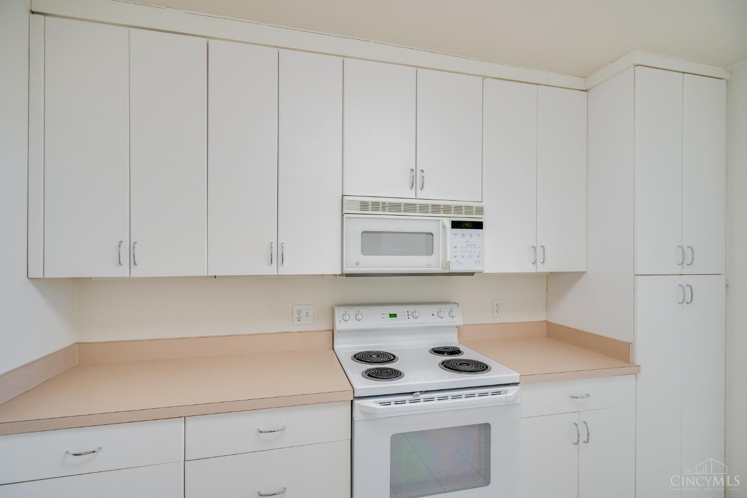 2444 Madison Road 1005