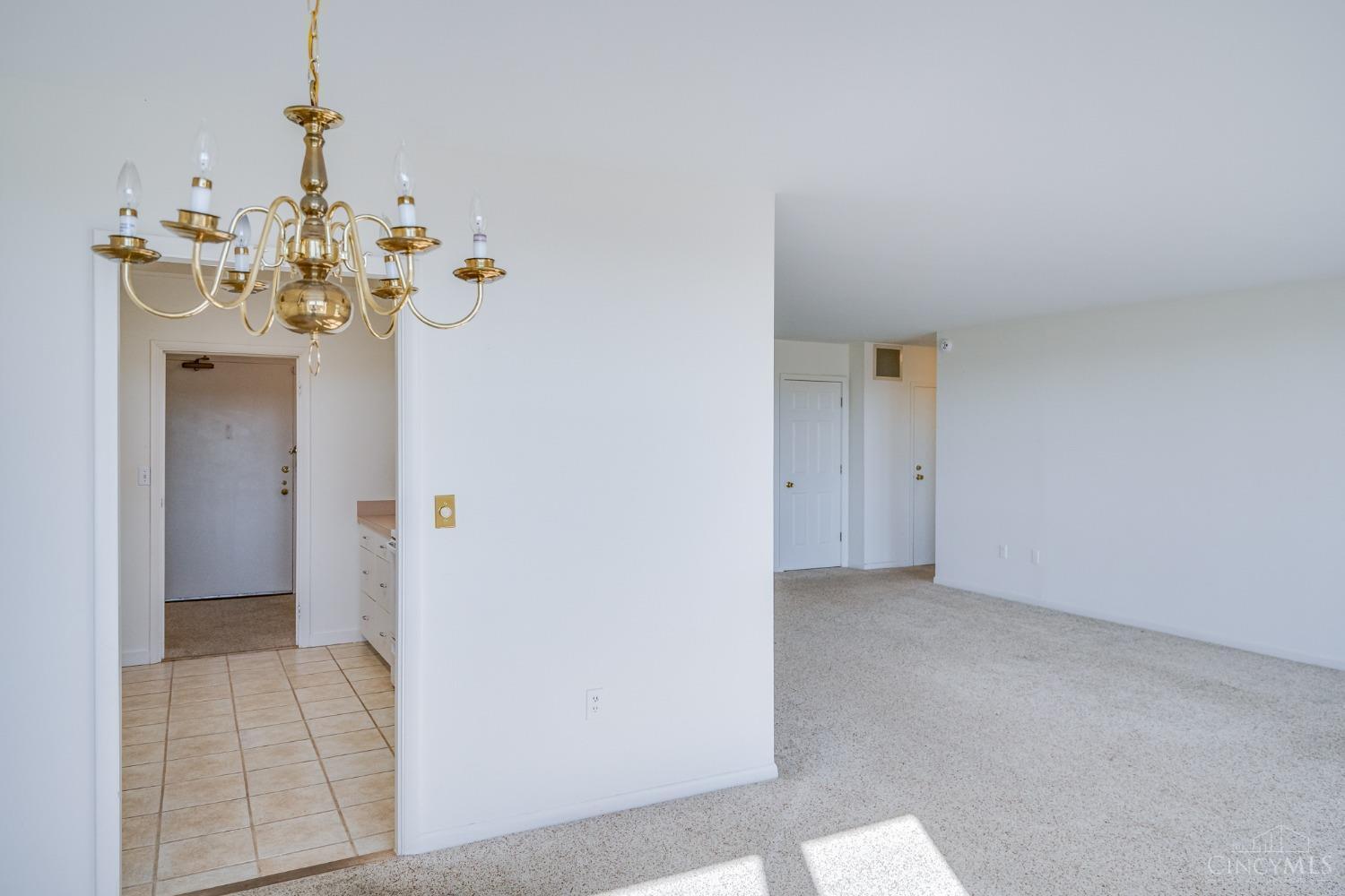 2444 Madison Road 1005