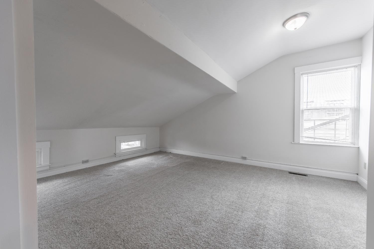 2728 Glendora Avenue