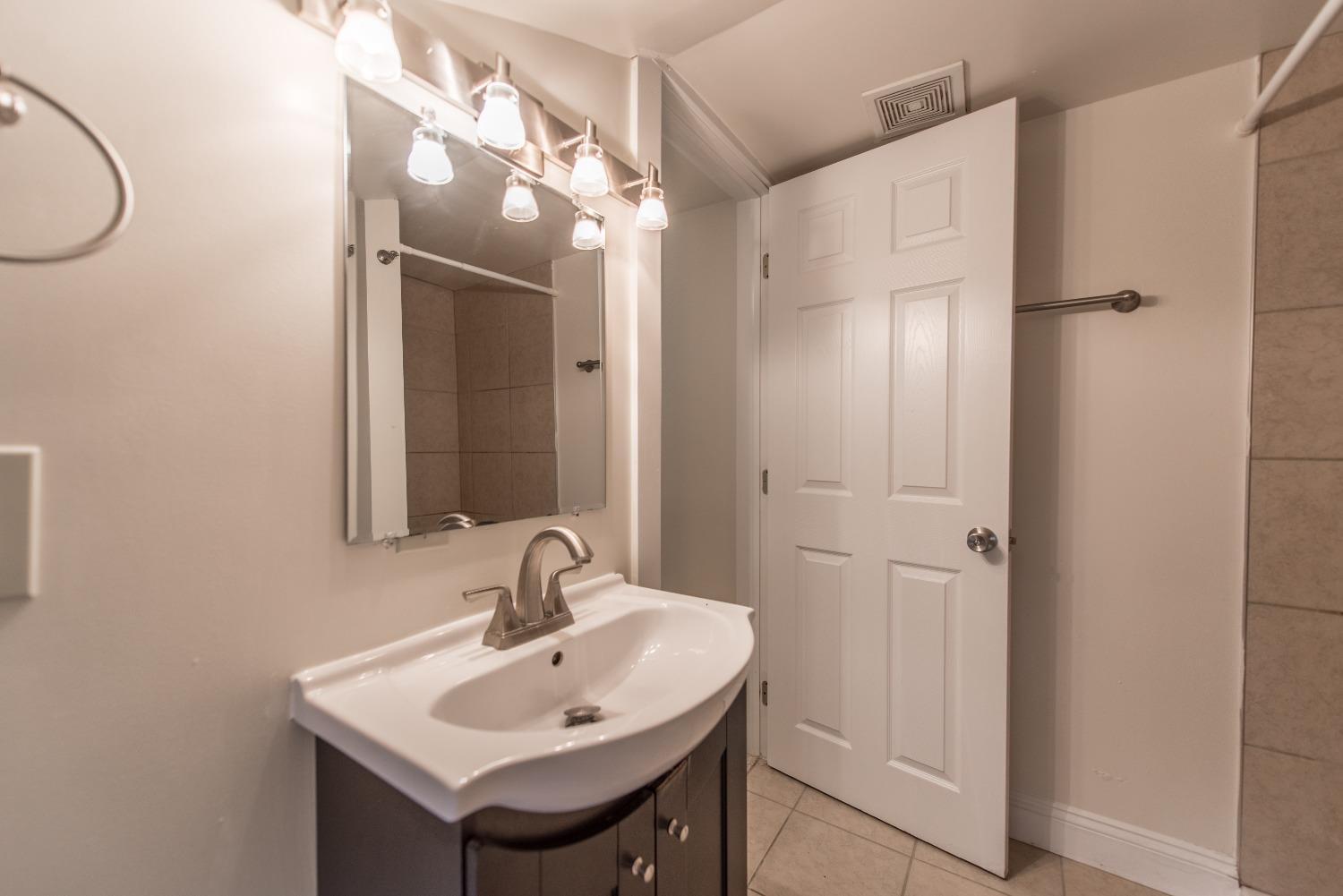 2728 Glendora Avenue