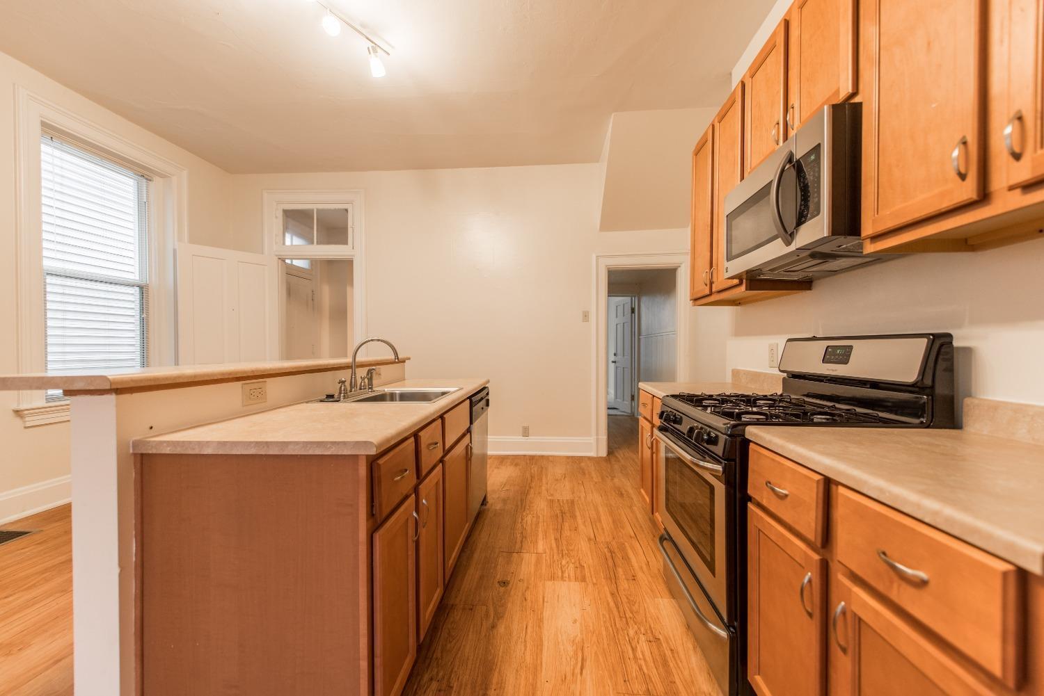 2728 Glendora Avenue