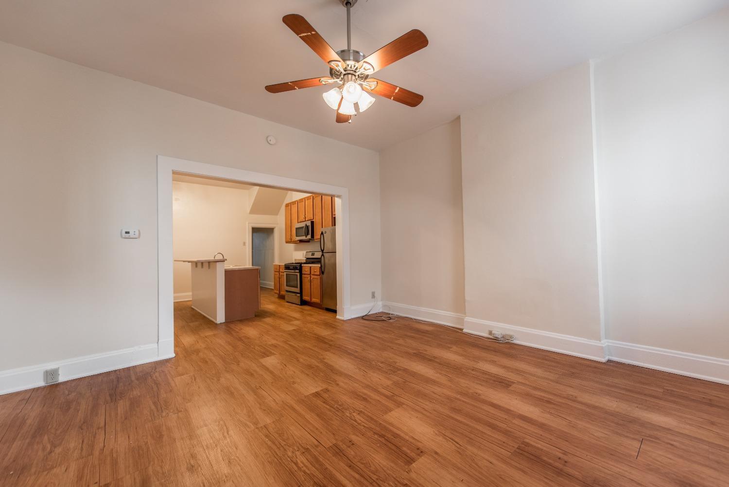 2728 Glendora Avenue