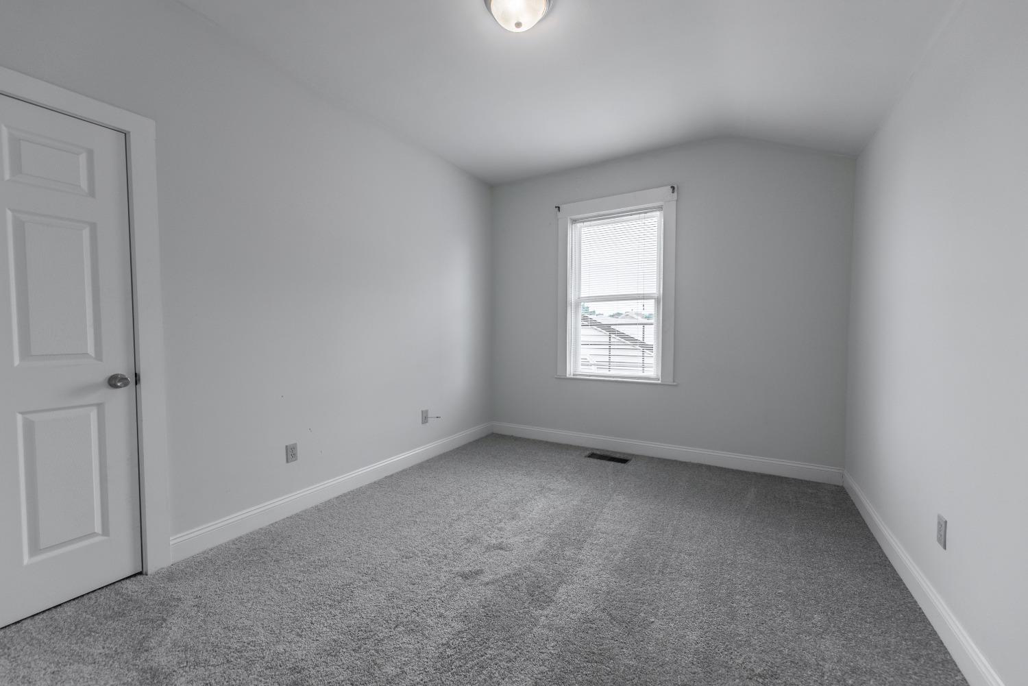 2728 Glendora Avenue