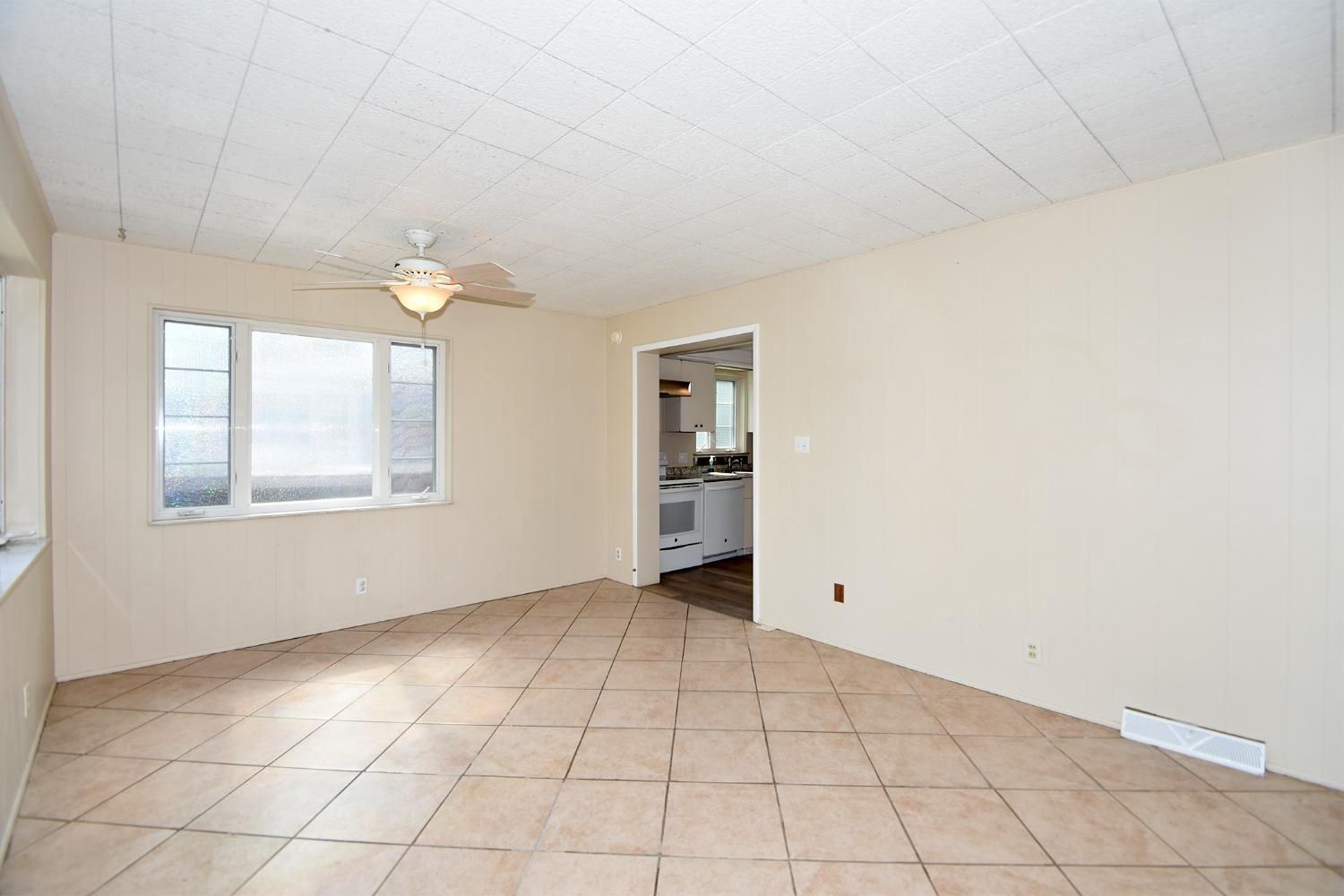 3782 St Johns Terrace