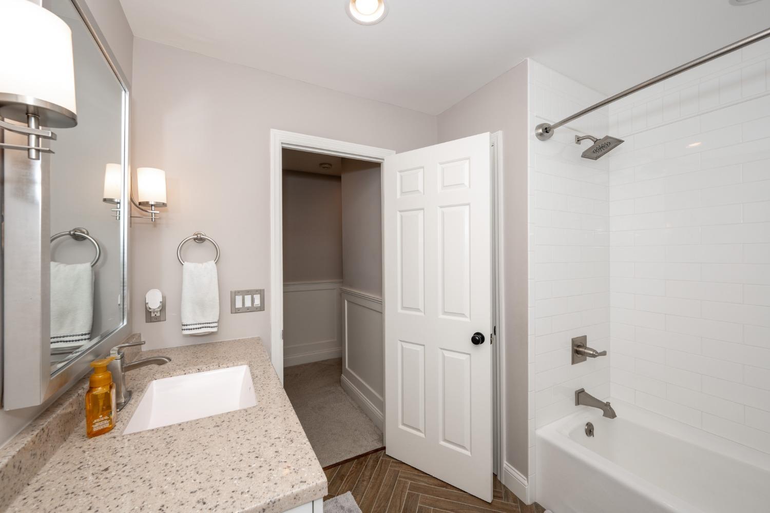 10802 Stockbridge Lane