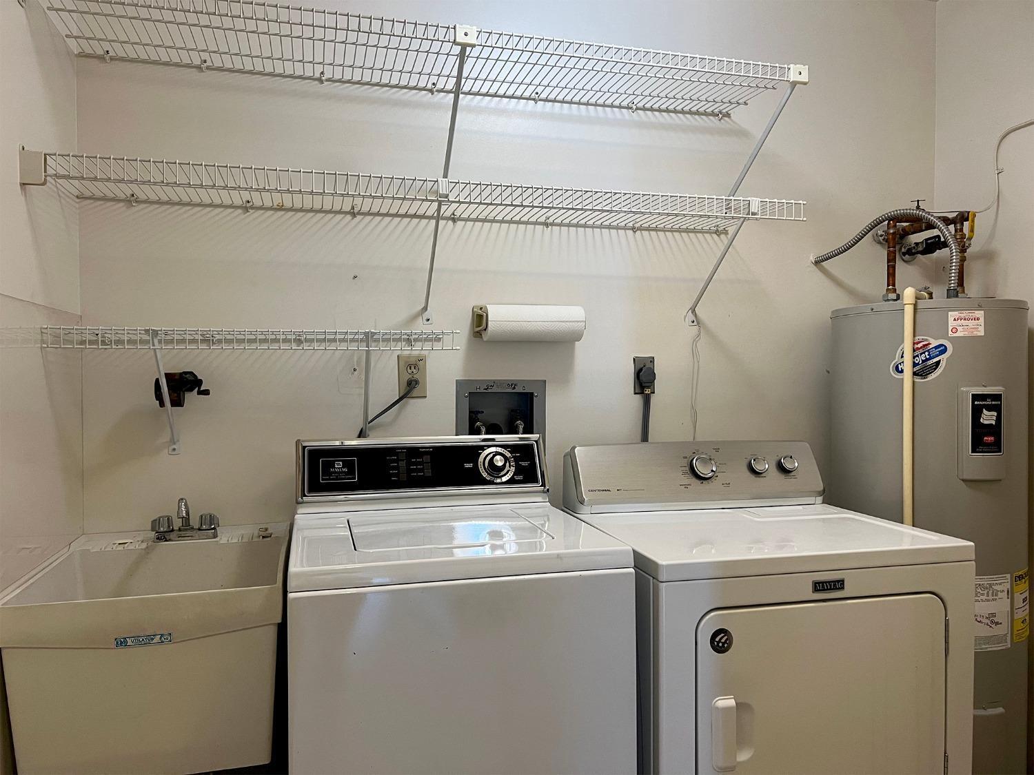 3542 Amberacres Drive 305N