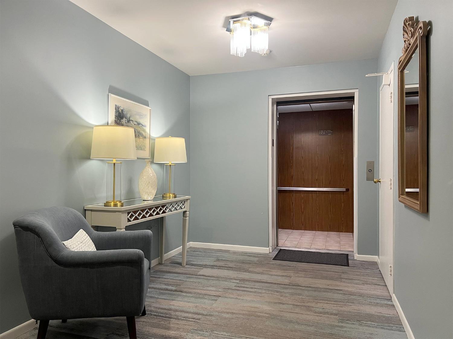 3542 Amberacres Drive 305N