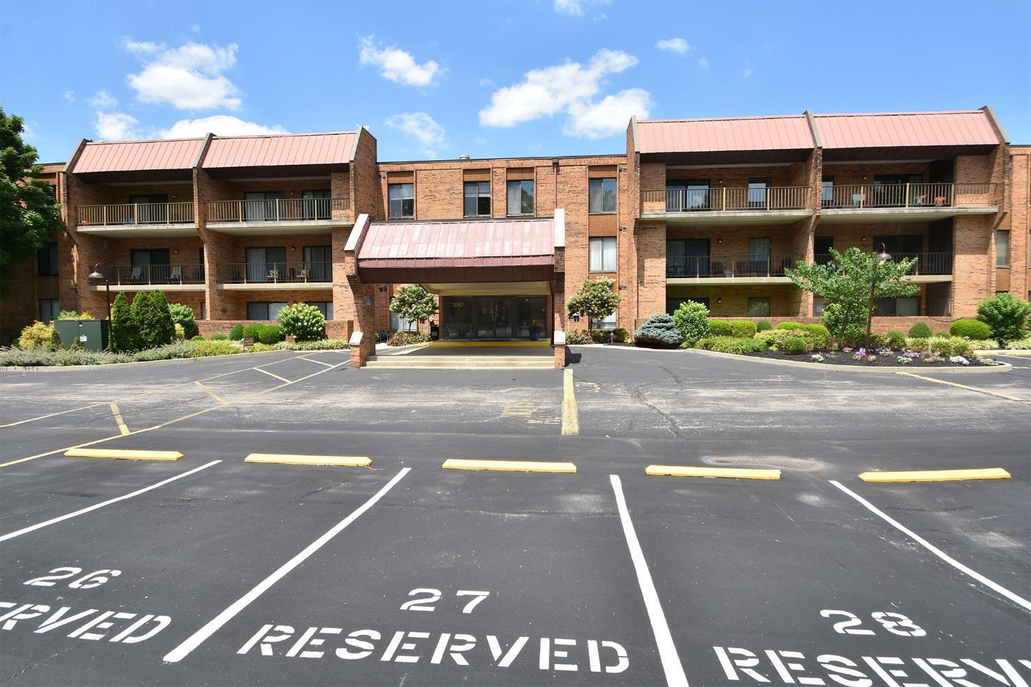 3542 Amberacres Drive 305N