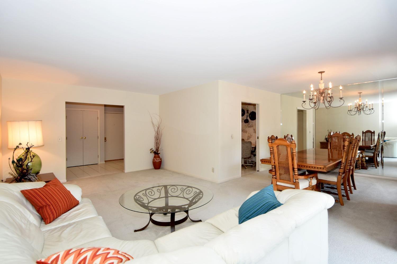 3542 Amberacres Drive 305N