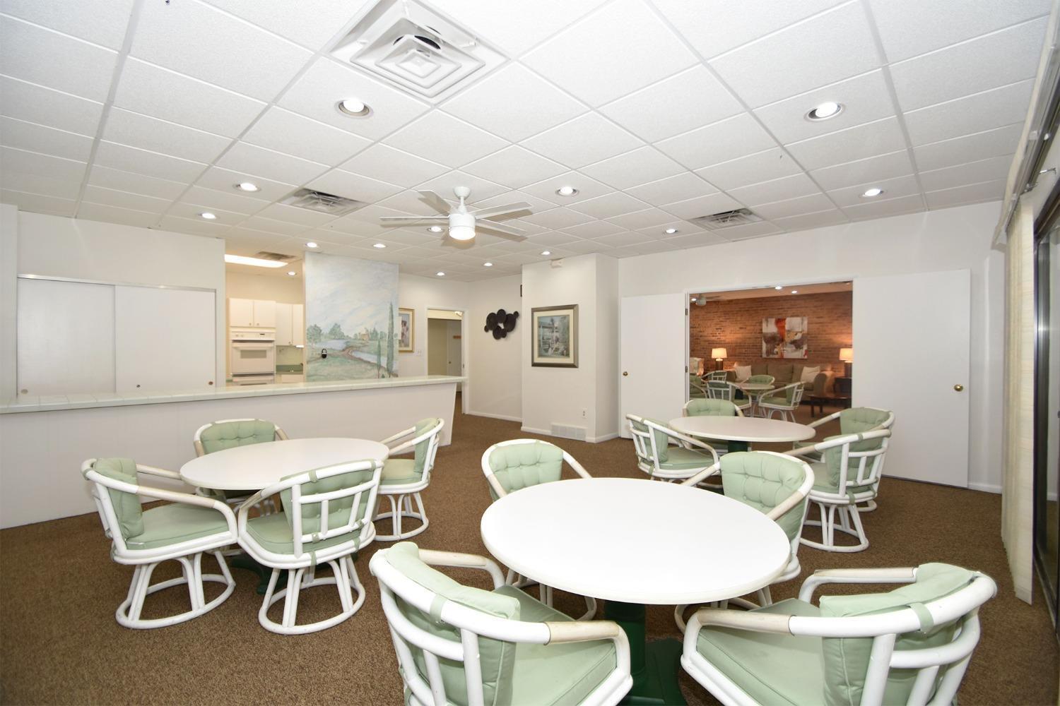 3542 Amberacres Drive 305N