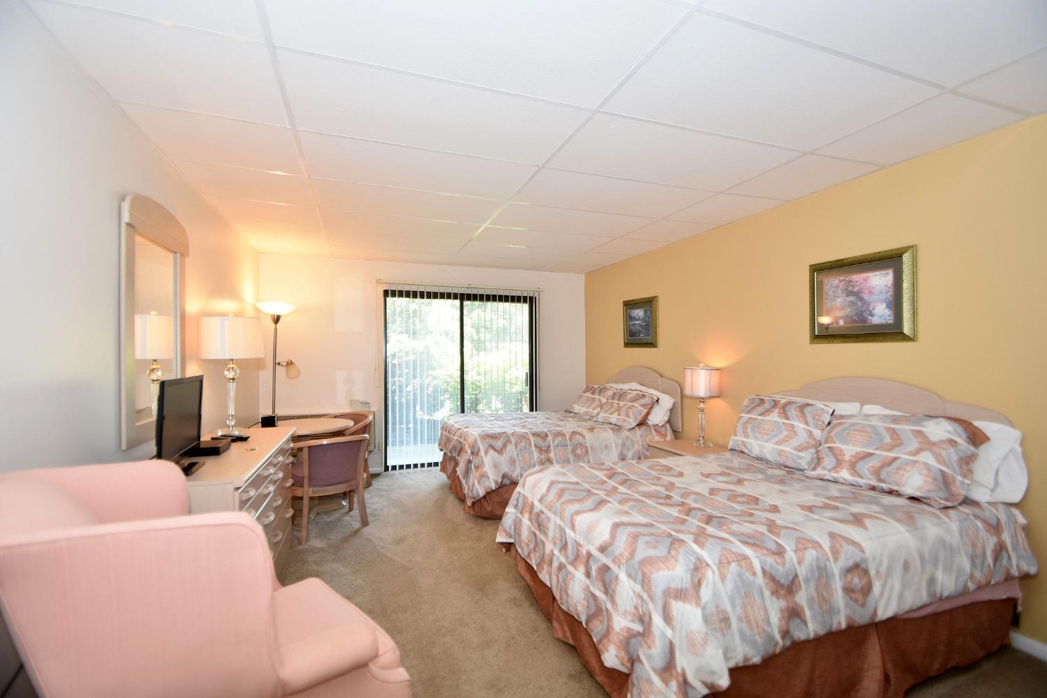 3542 Amberacres Drive 305N