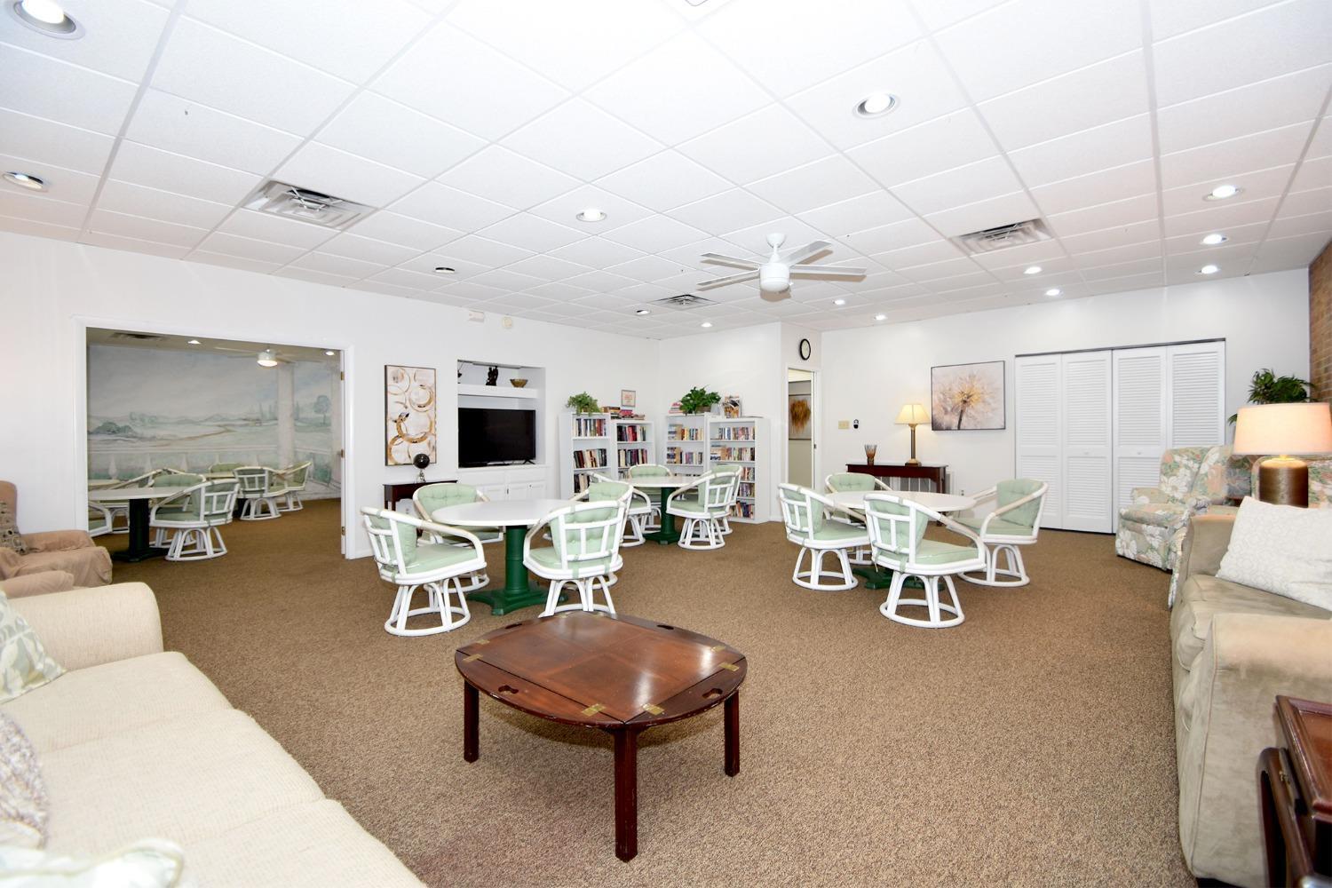 3542 Amberacres Drive 305N