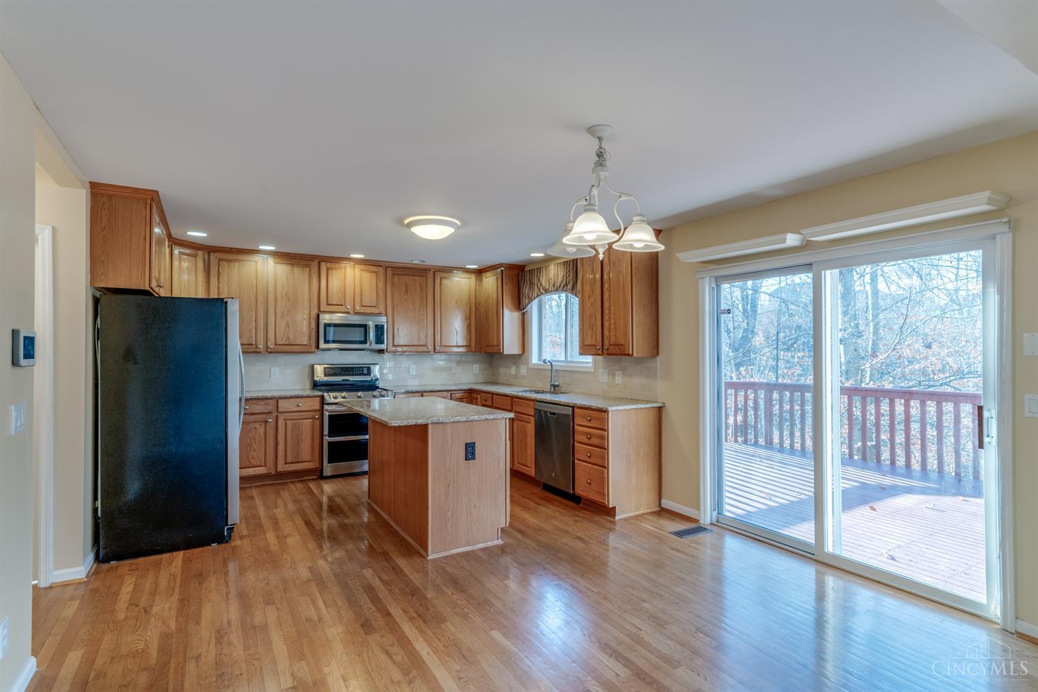 2333 Shimmering Bay Lane