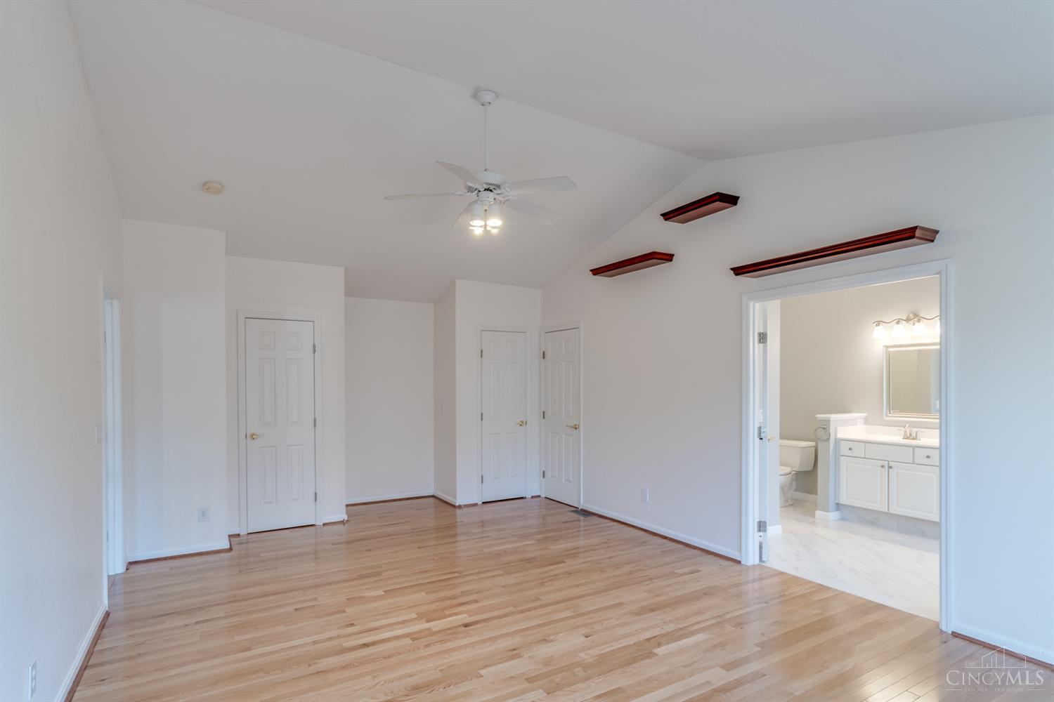 2333 Shimmering Bay Lane