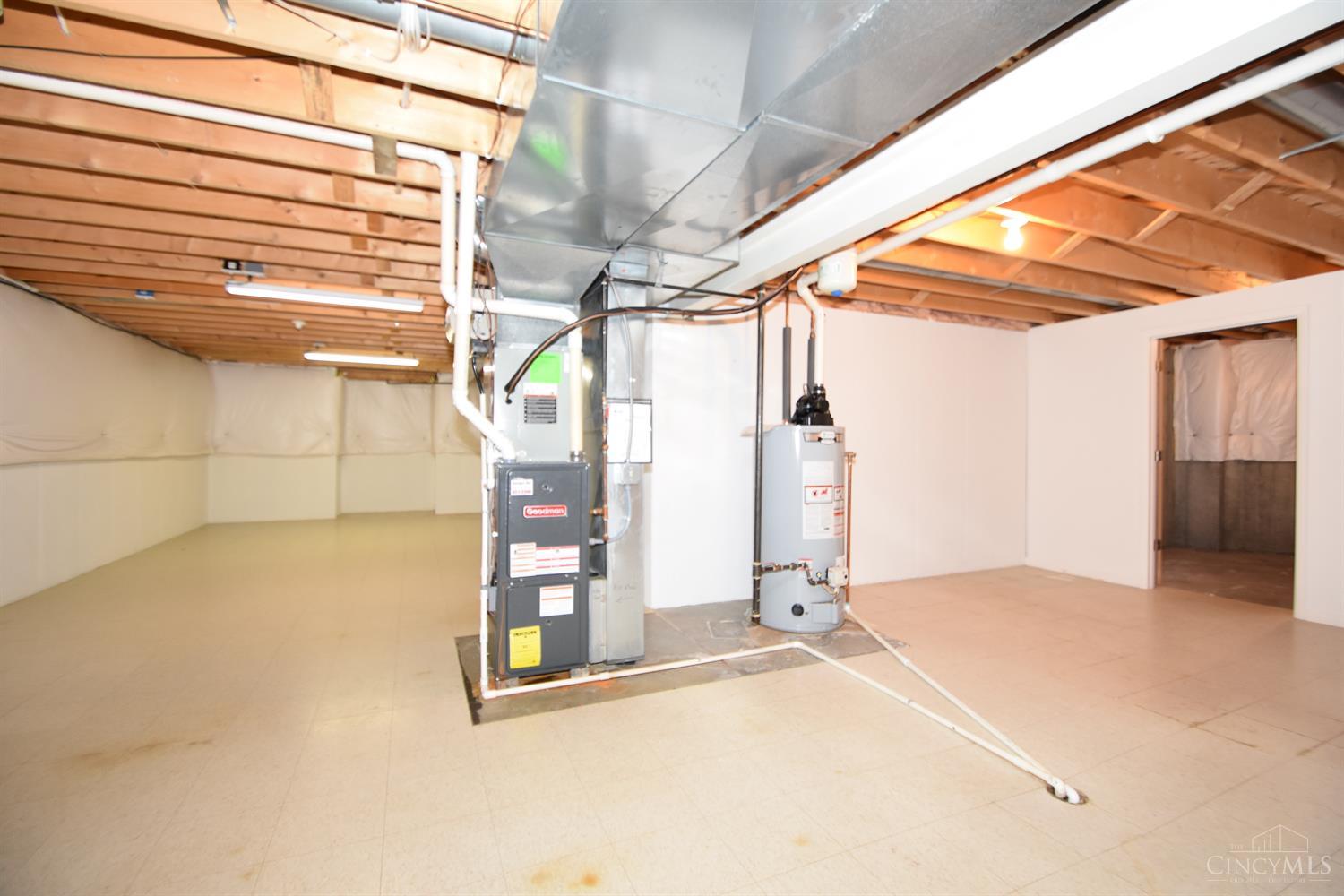 6982 Ashwood Knolls Drive