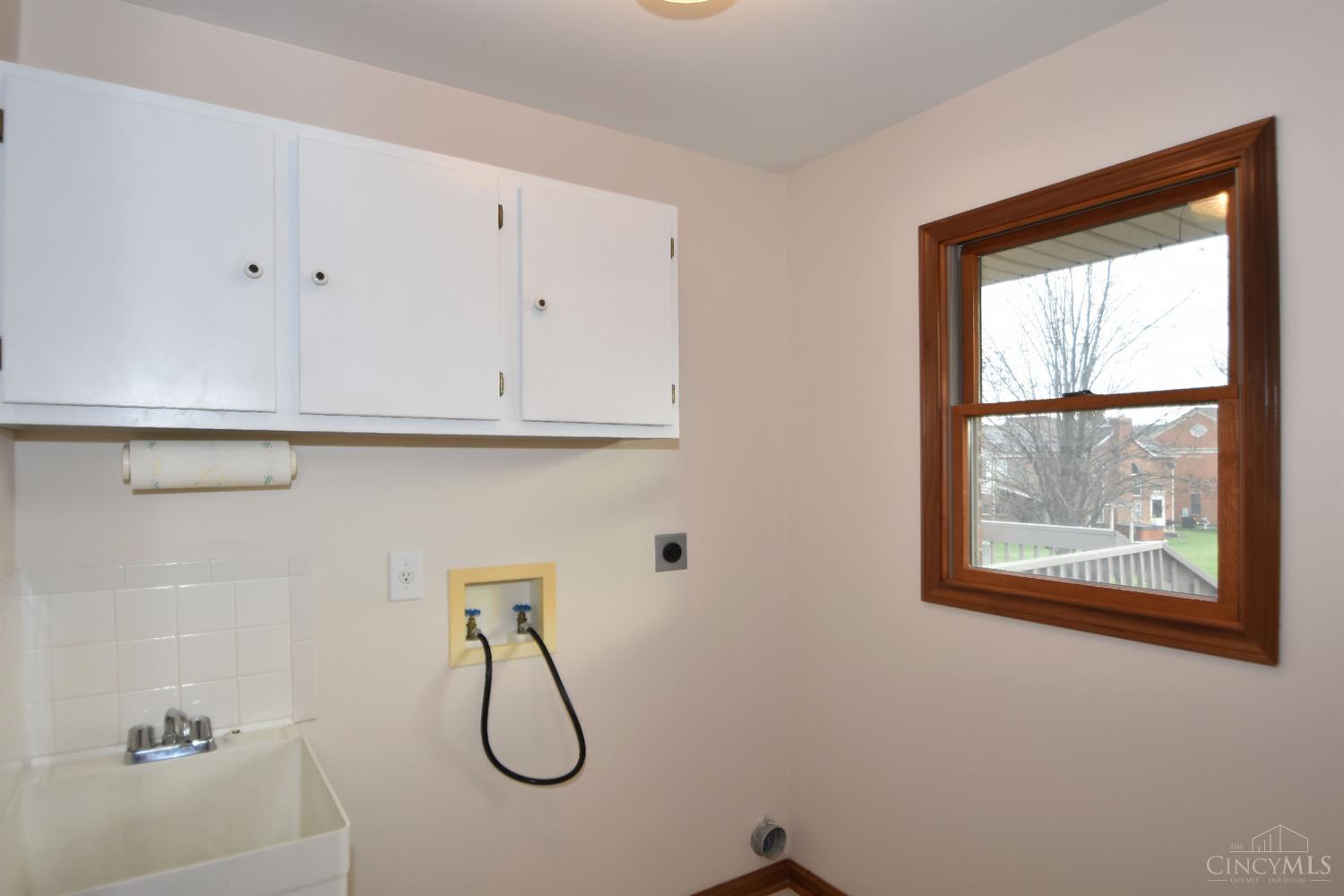 6982 Ashwood Knolls Drive