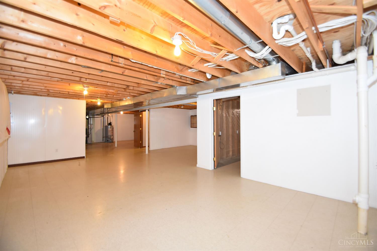 6982 Ashwood Knolls Drive