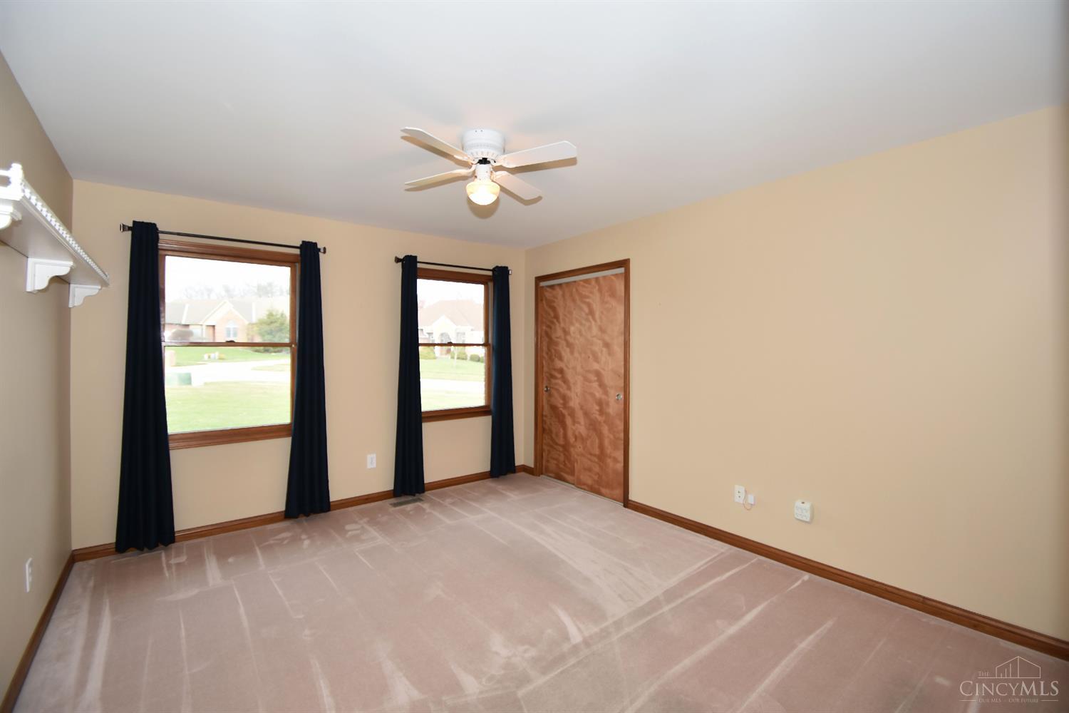 6982 Ashwood Knolls Drive