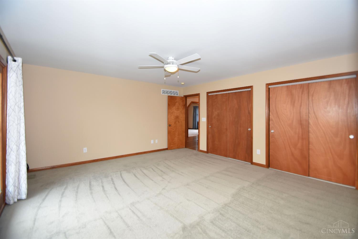 6982 Ashwood Knolls Drive