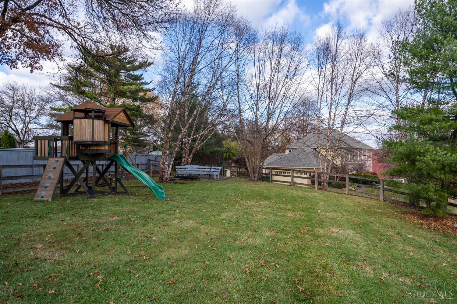 2725 Lawyers Point Drive