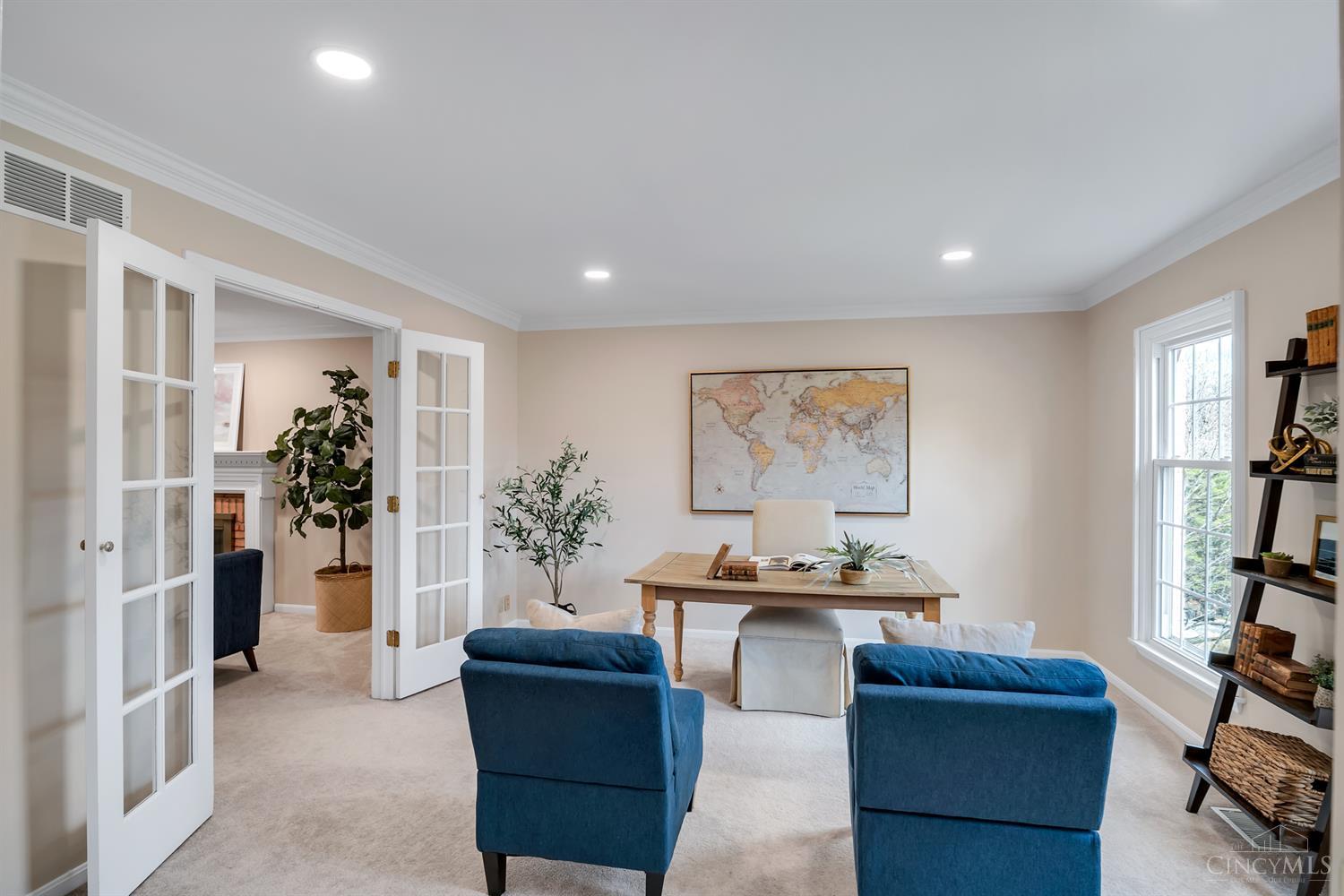 2725 Lawyers Point Drive