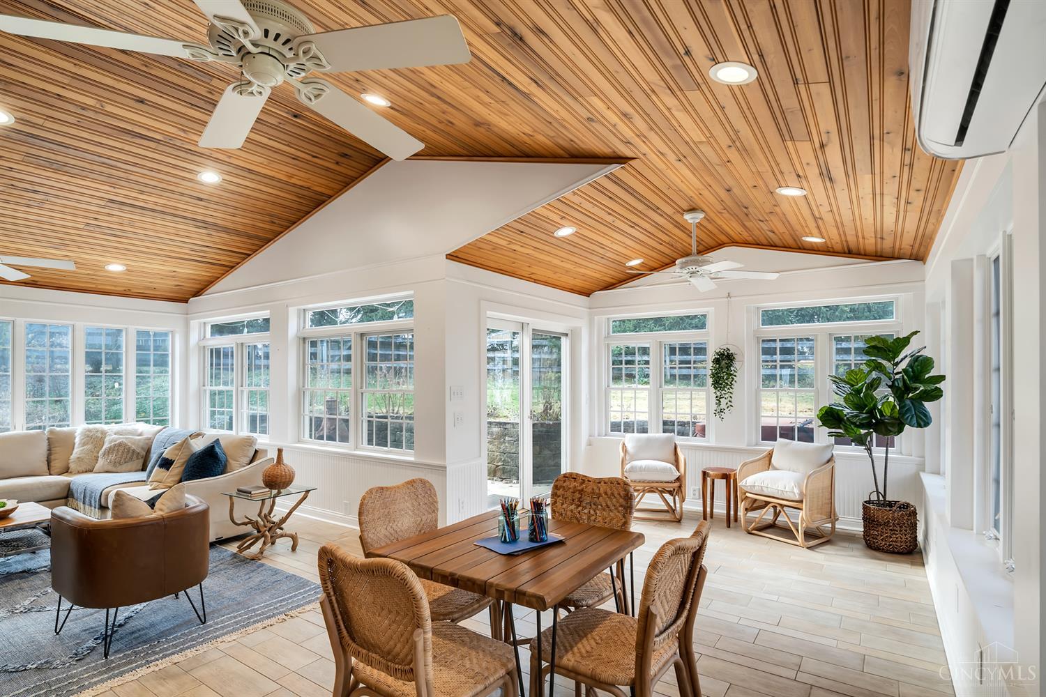 2725 Lawyers Point Drive