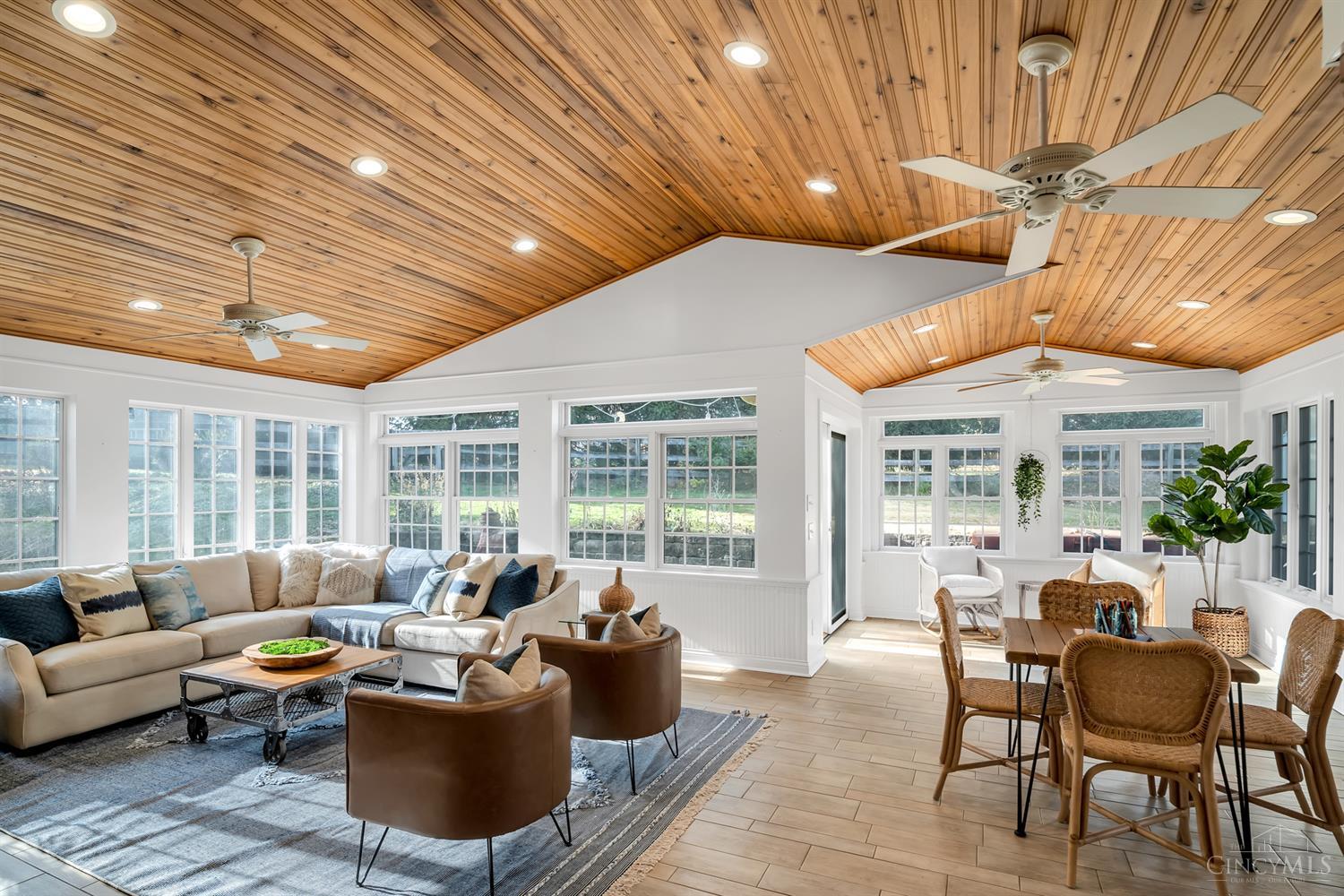 2725 Lawyers Point Drive