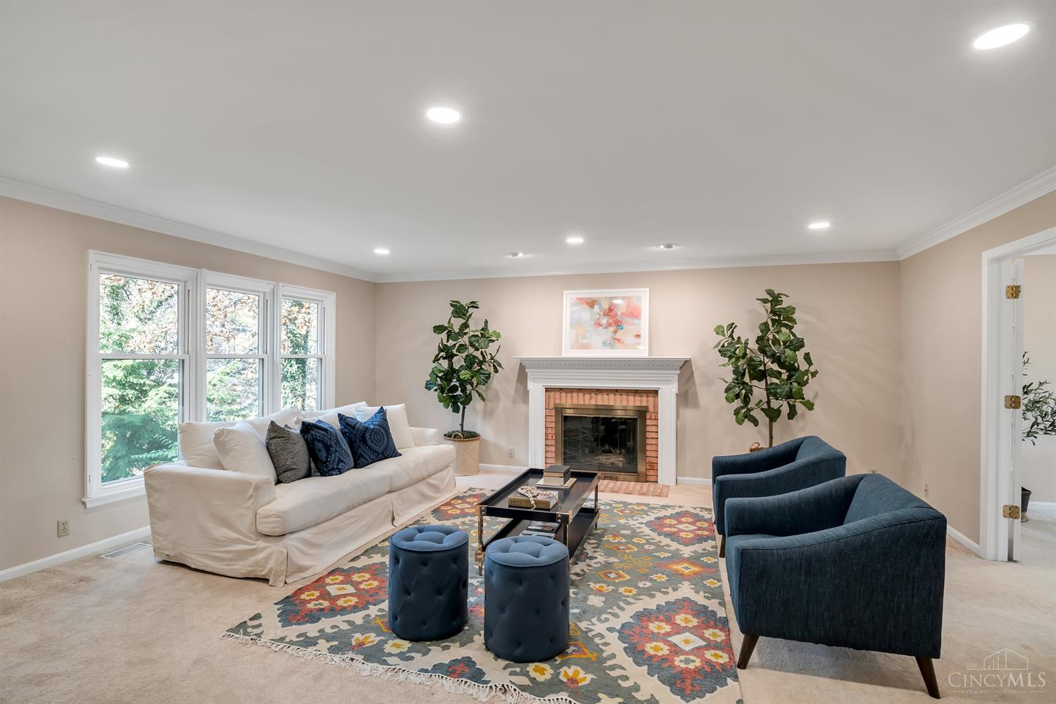 2725 Lawyers Point Drive