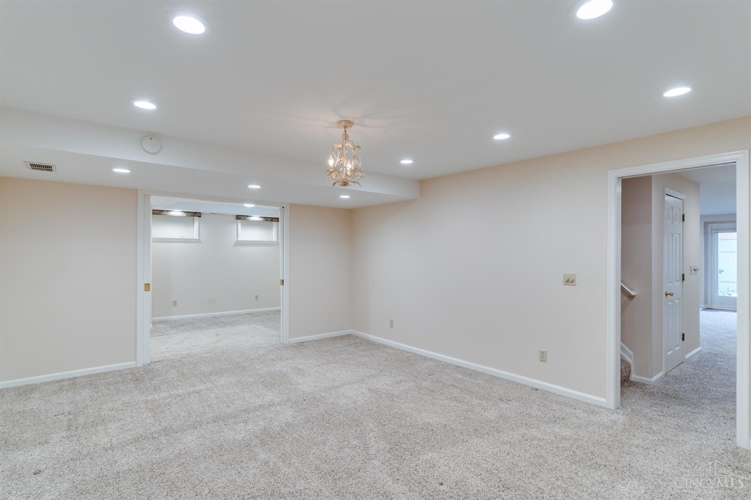 2725 Lawyers Point Drive