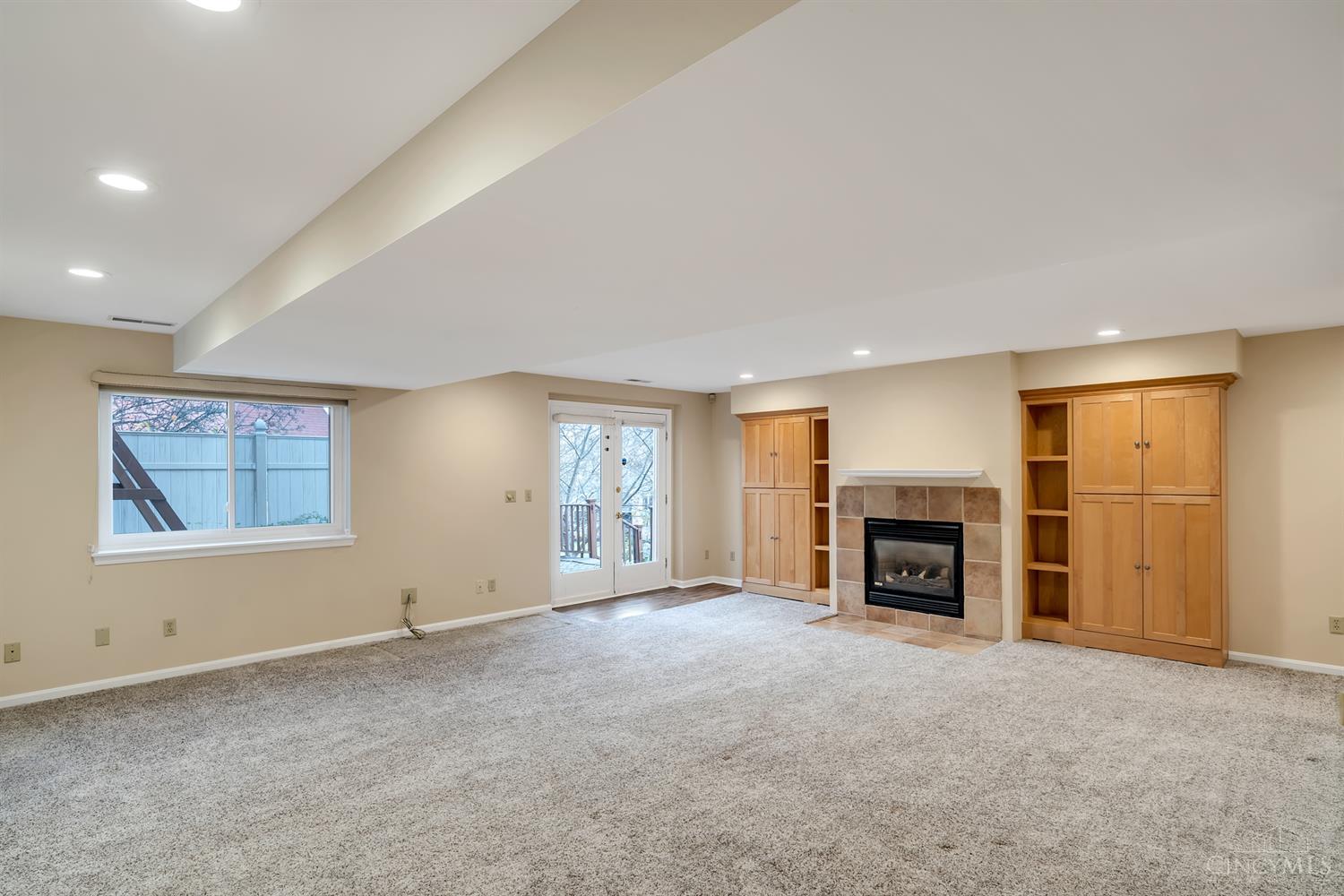 2725 Lawyers Point Drive