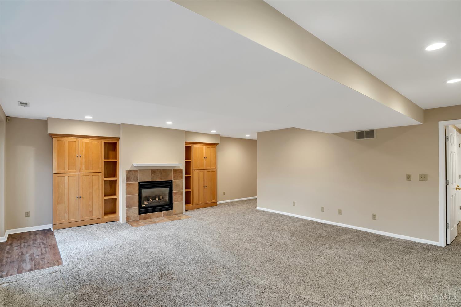 2725 Lawyers Point Drive