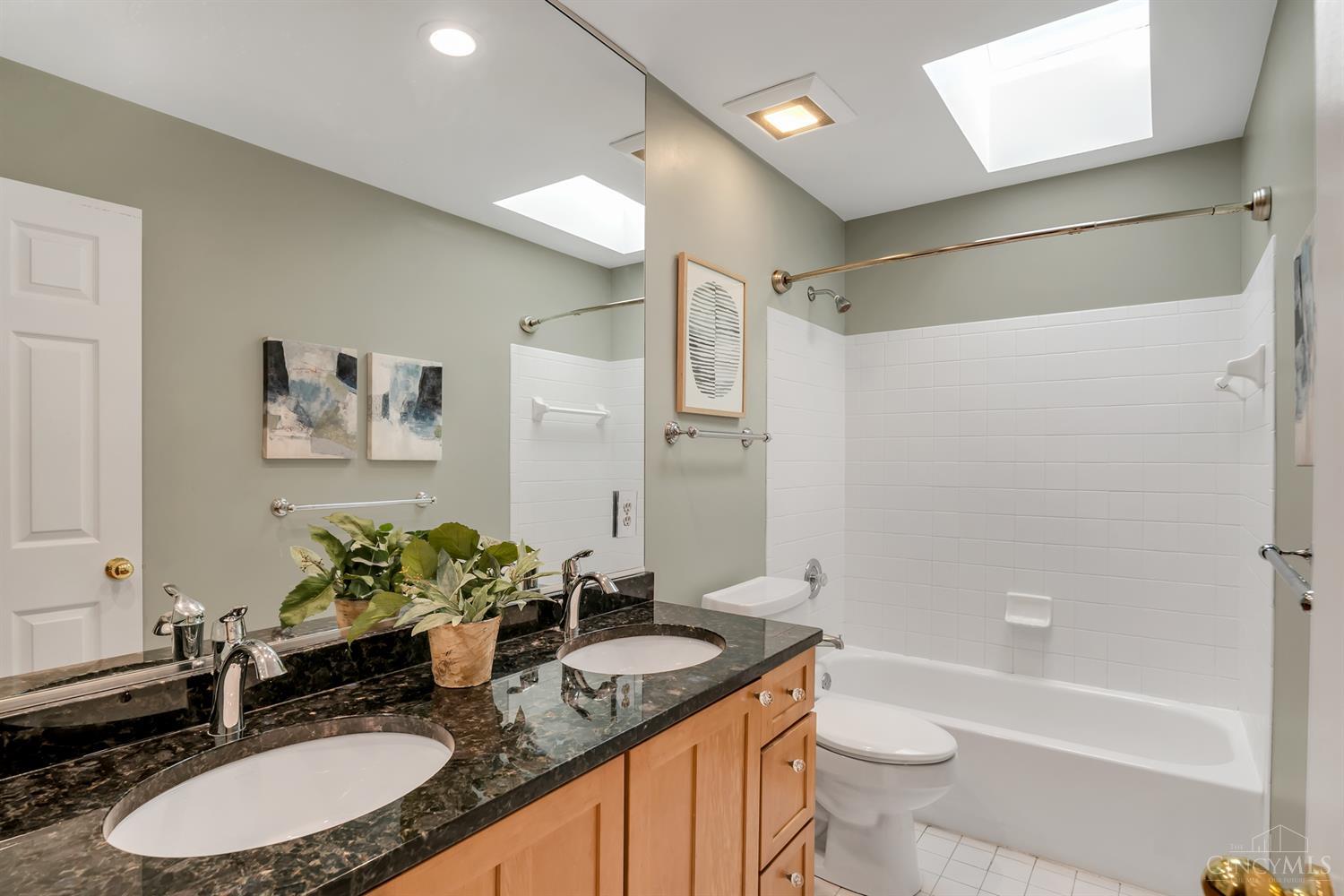 2725 Lawyers Point Drive