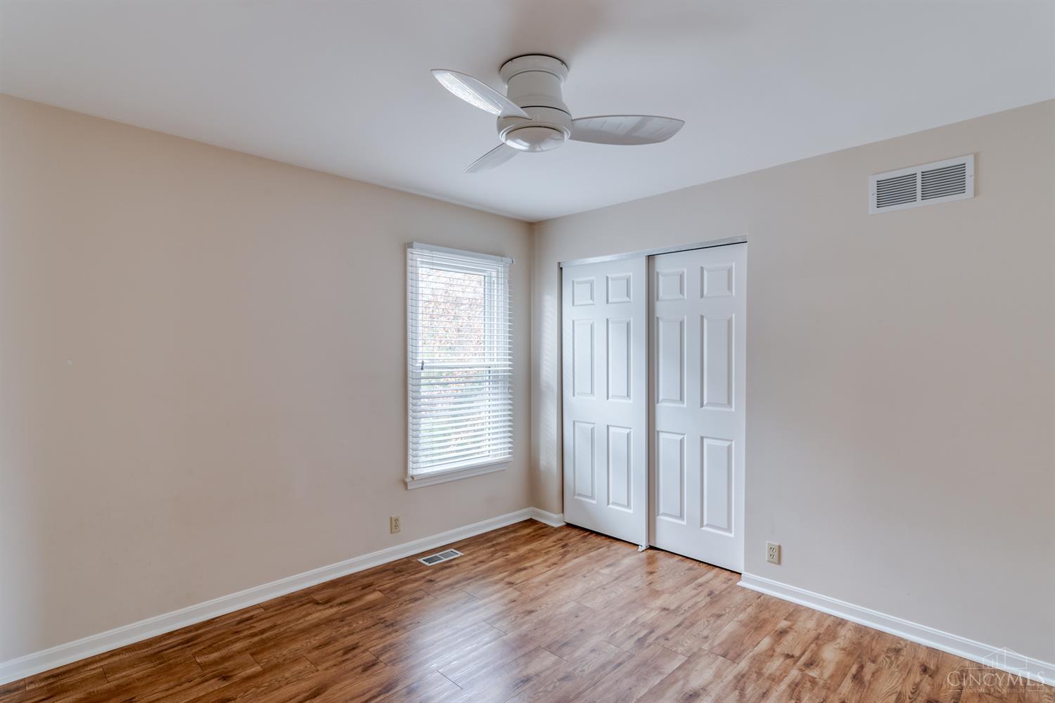 2725 Lawyers Point Drive