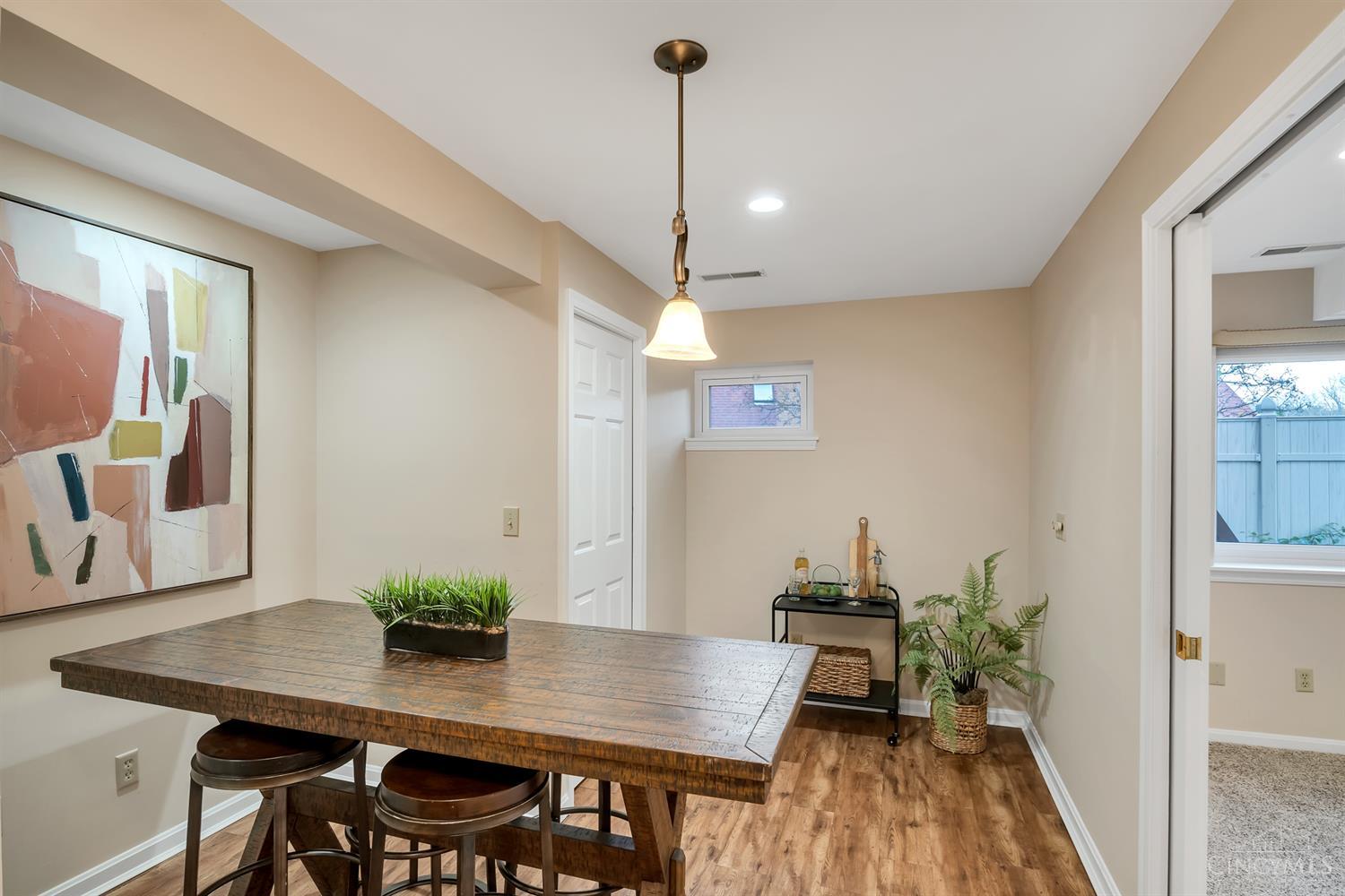 2725 Lawyers Point Drive