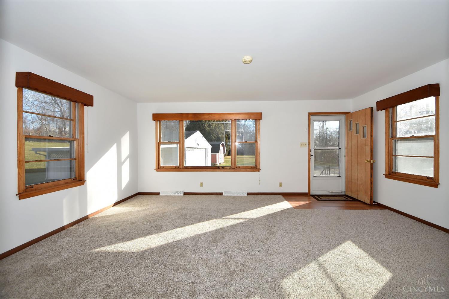 7626 Cincinnati Dayton Road