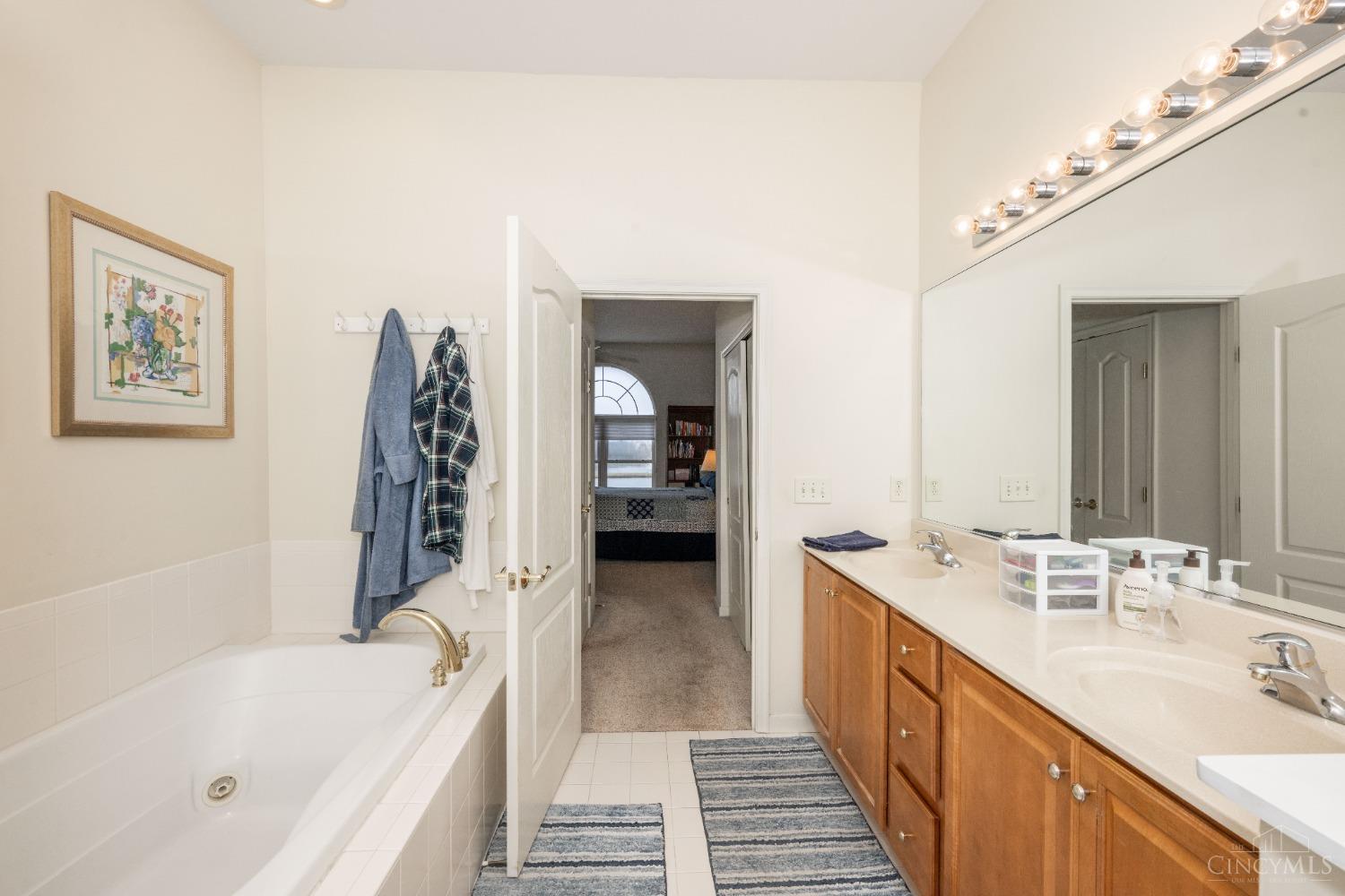 7162 White Oak Court