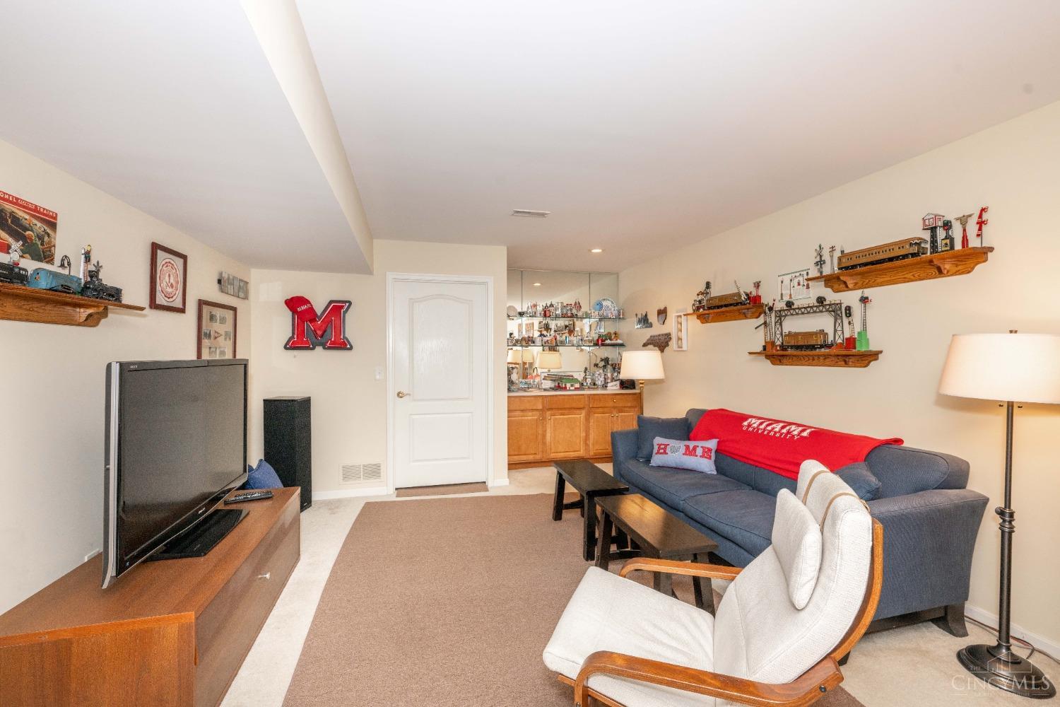 7162 White Oak Court