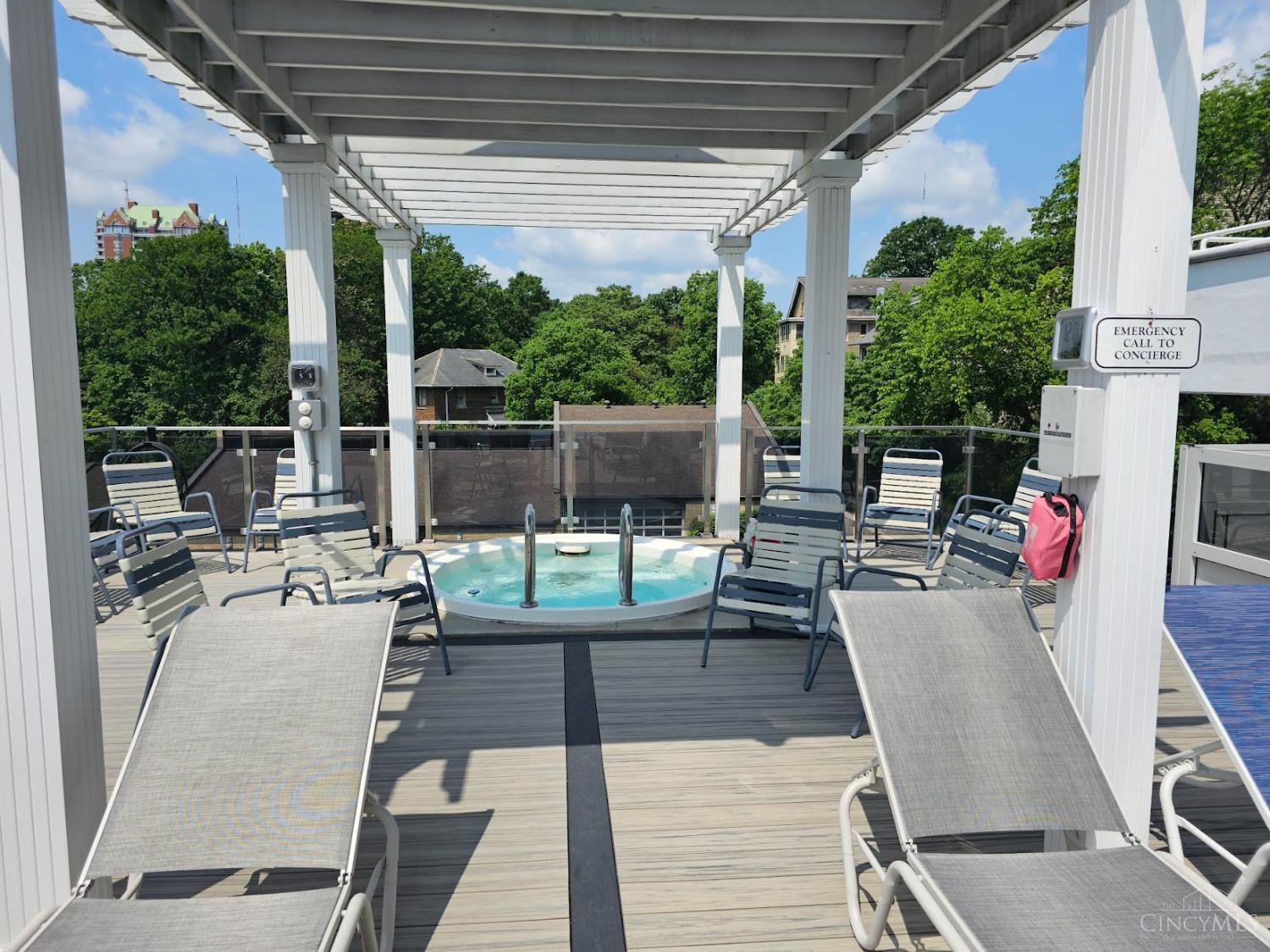 2200 Victory Parkway 2507