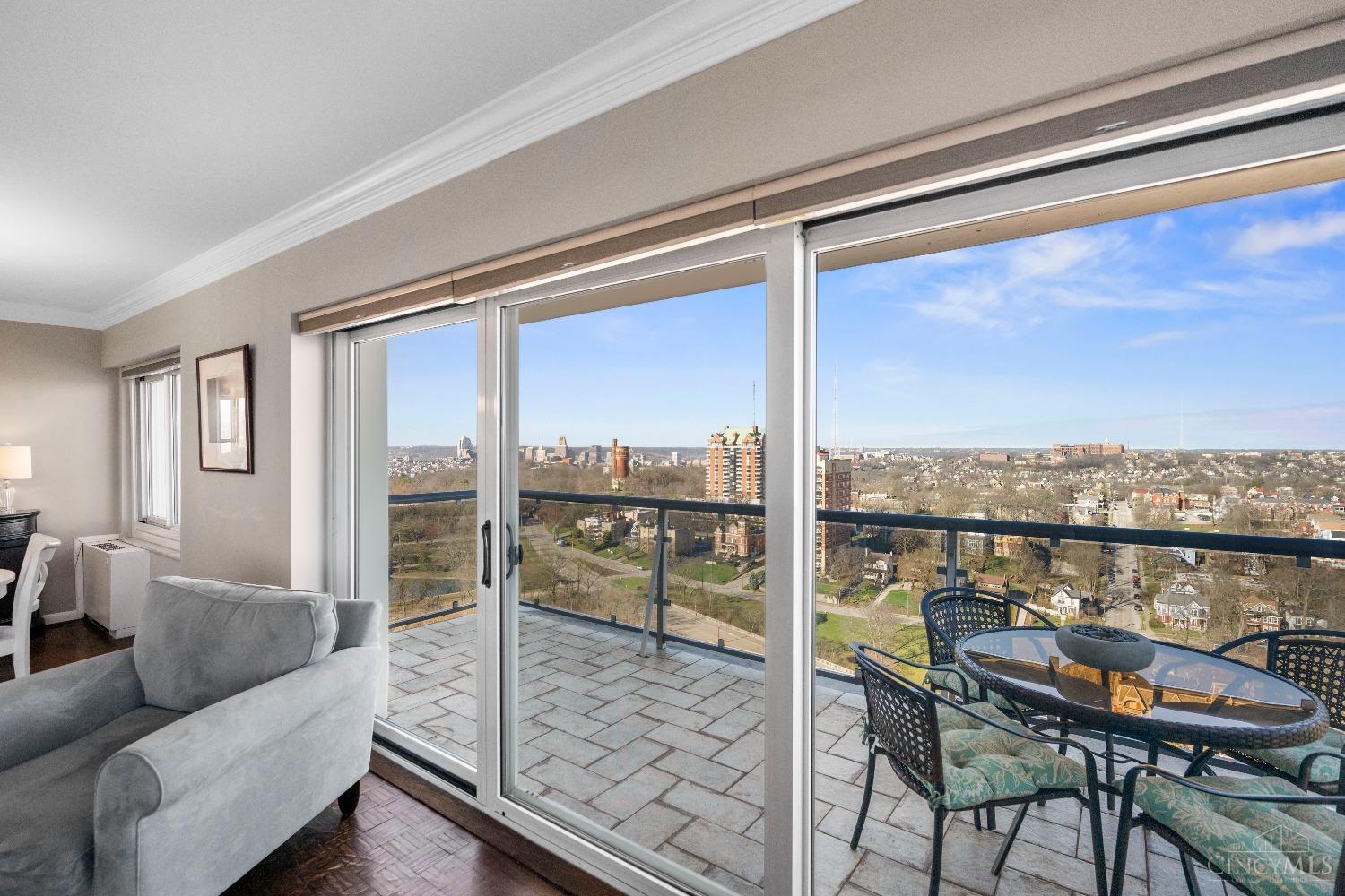 2200 Victory Parkway 2507