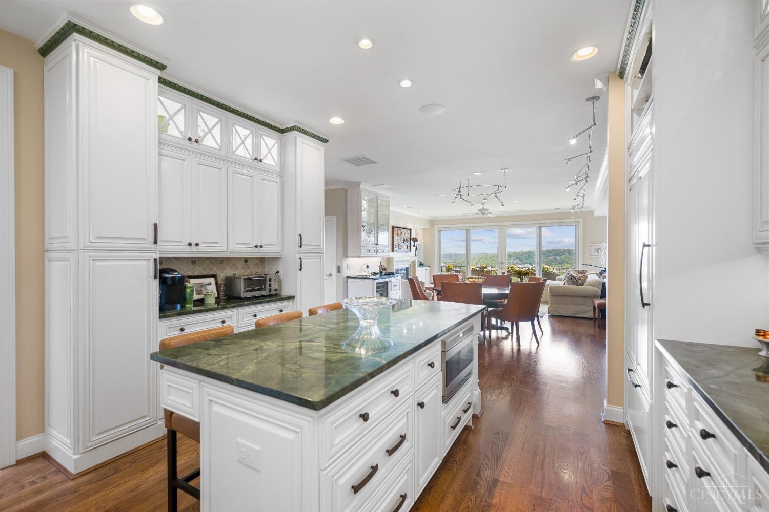 1134 Fort View Place