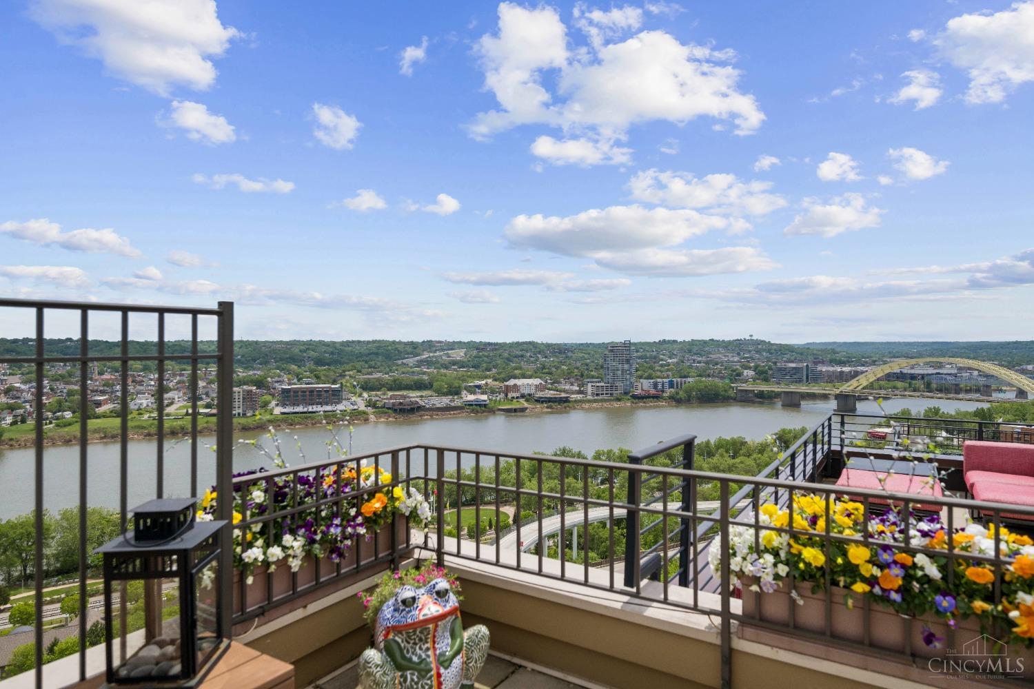 1134 Fort View Place