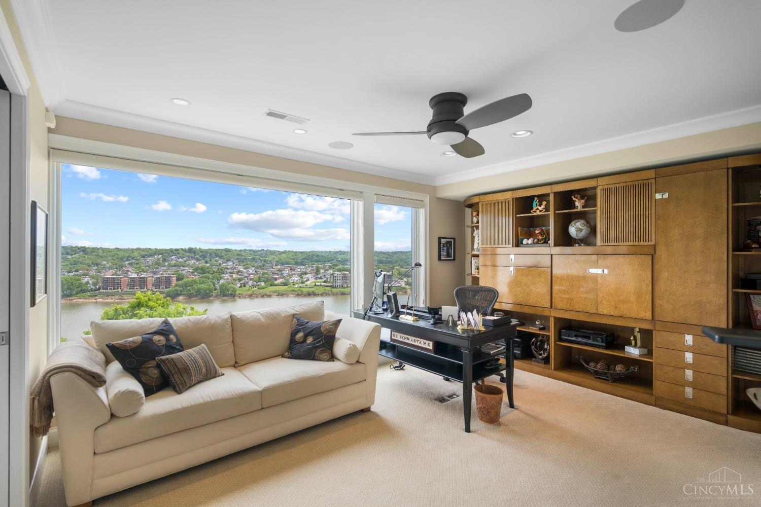 1134 Fort View Place