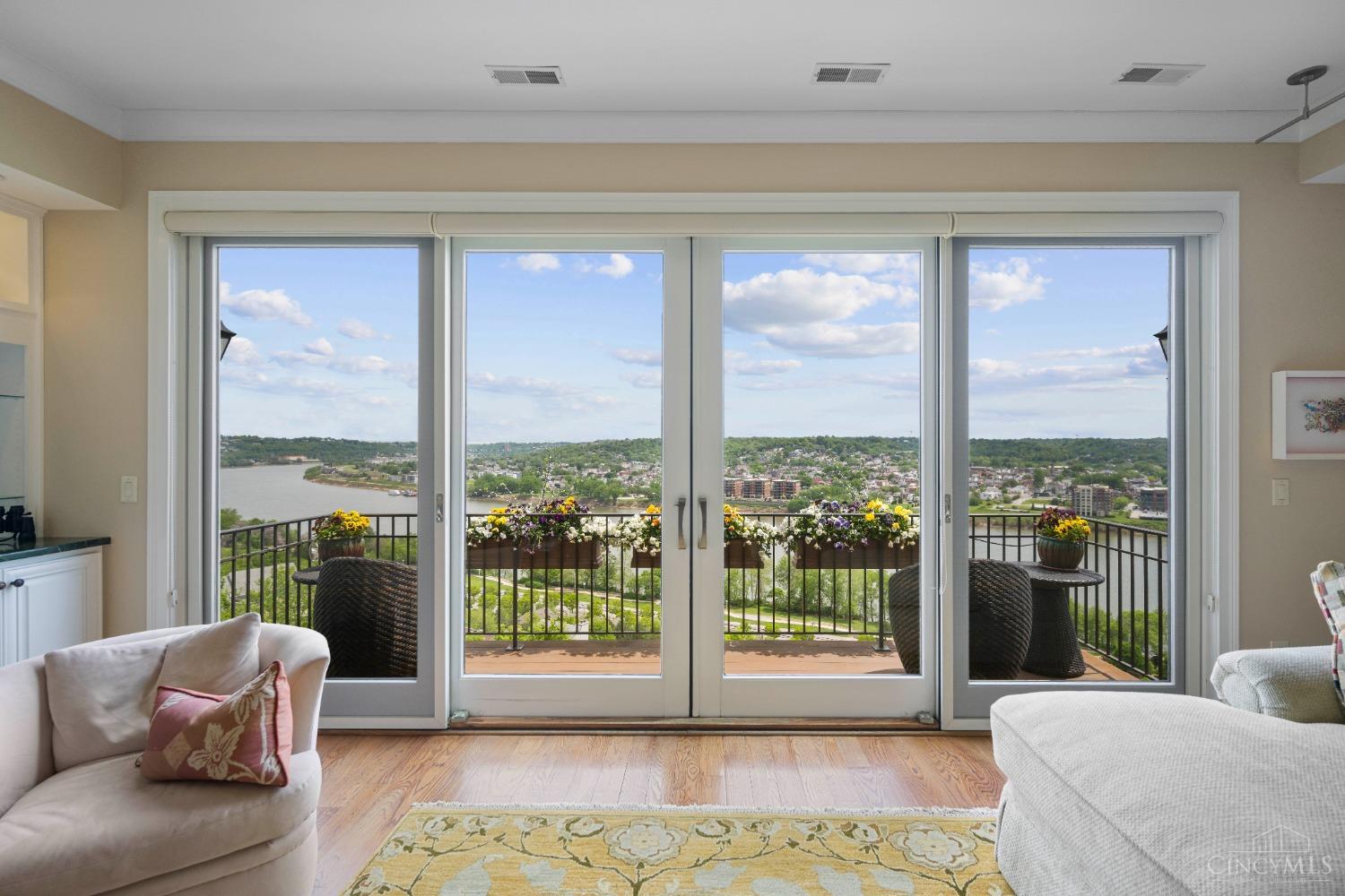 1134 Fort View Place