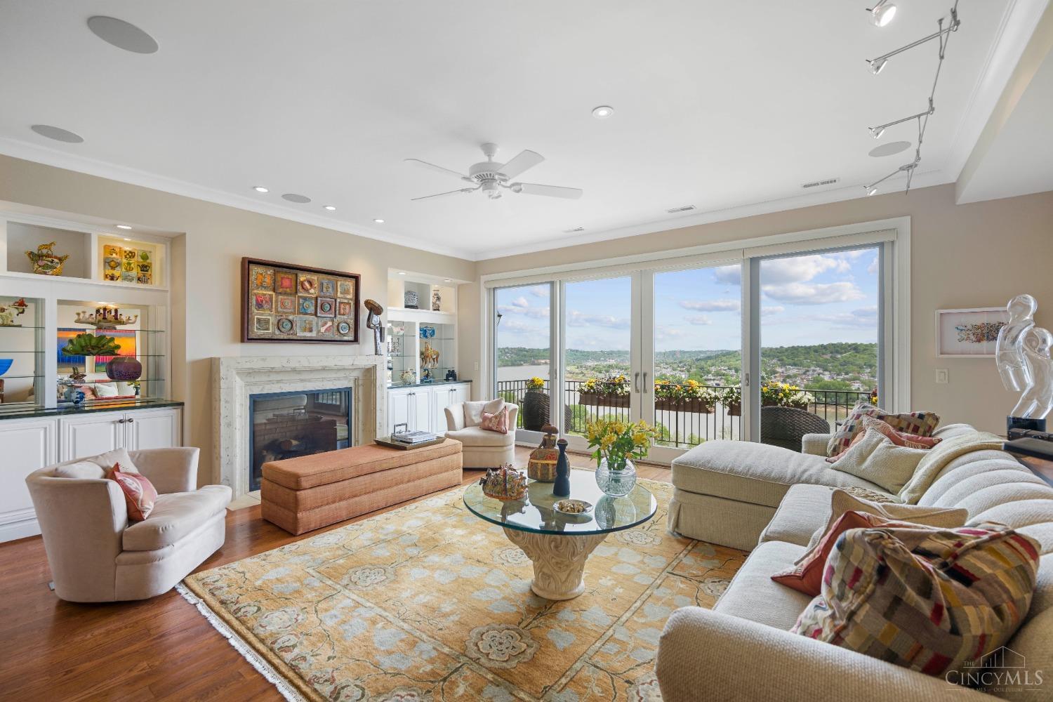 1134 Fort View Place