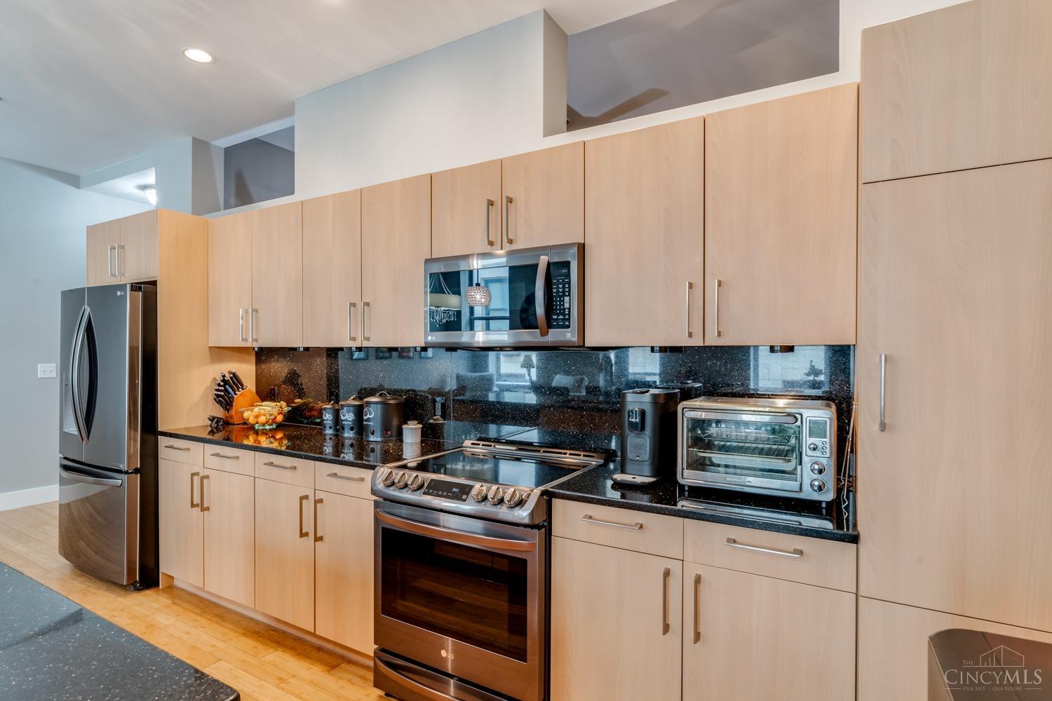 15 W Fourth Street 403