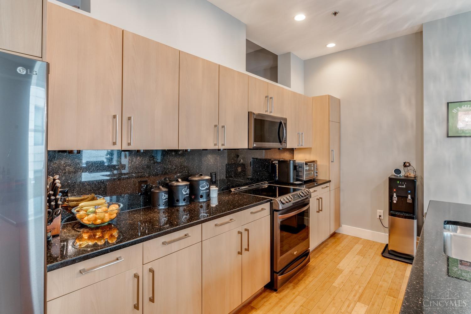 15 W Fourth Street 403