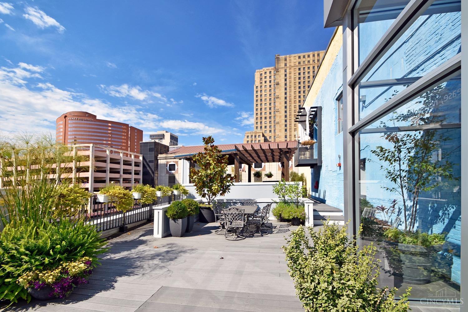 15 W Fourth Street 403